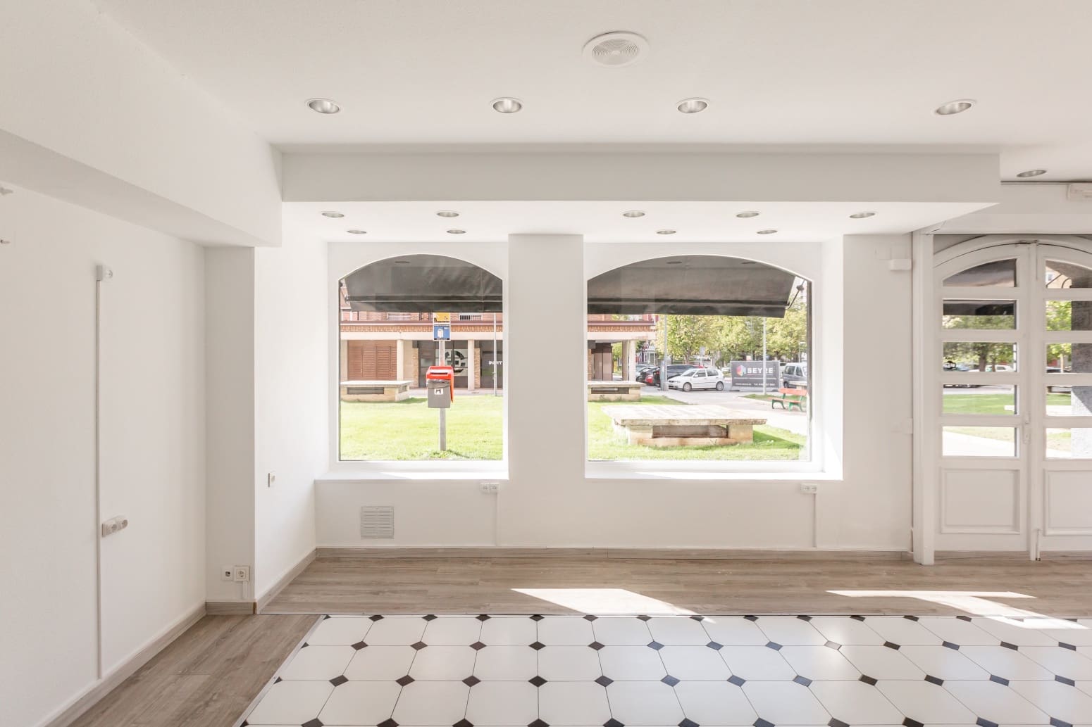 Kaupallinen vuokrattavana paikassa Pamplona - 680 € (Ref: 10085678)