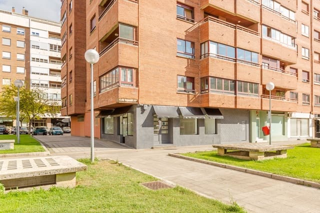 Kaupallinen vuokrattavana paikassa Pamplona - 680 € (Ref: 10085678)