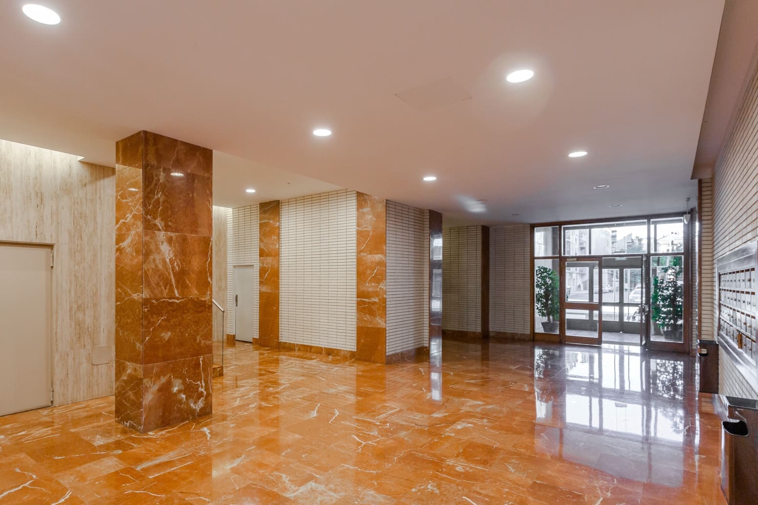 4 chambre Appartement à vendre à Pampelune avec garage - 459 000 € (Ref: 10101895)