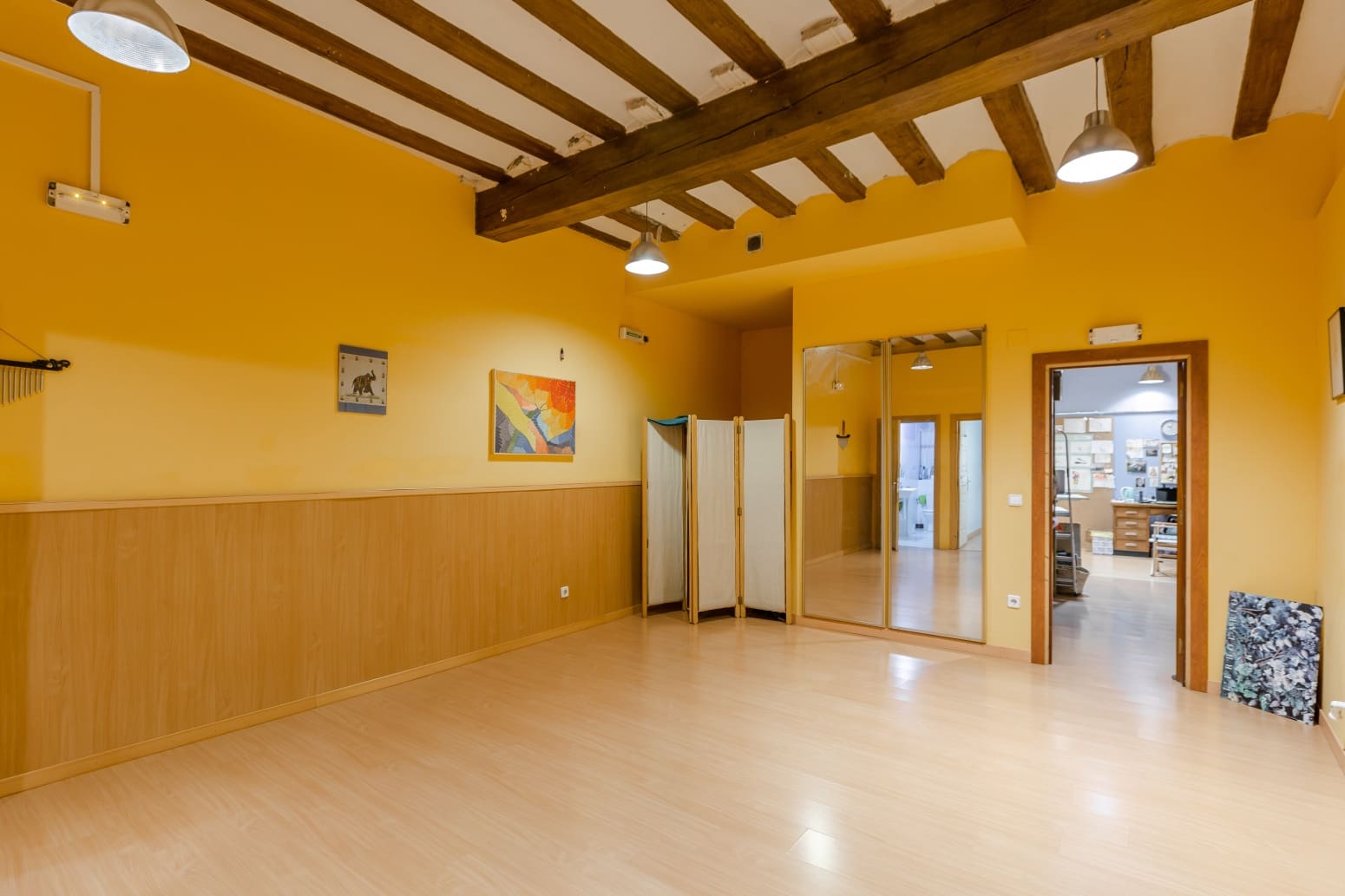 Commercial for sale in Pamplona / Iruna - € 239,000 (Ref: 10109049)