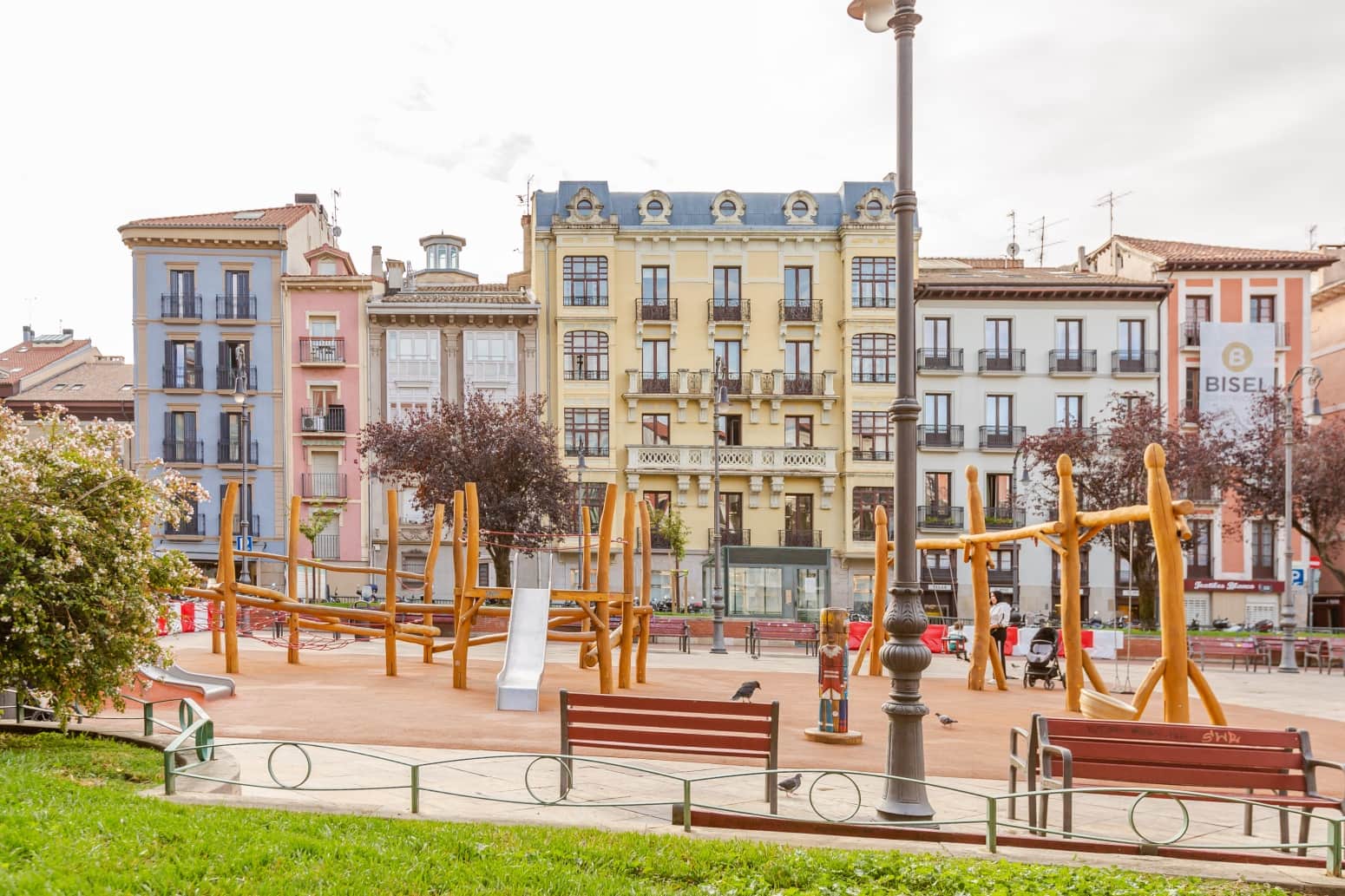 Commercial for sale in Pamplona / Iruna - € 239,000 (Ref: 10109049)