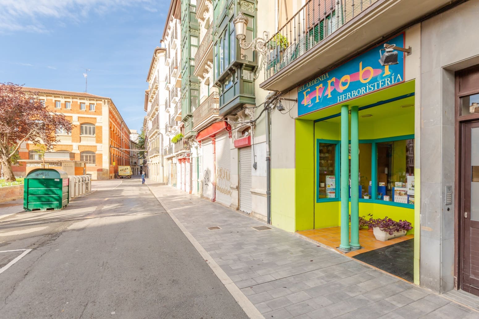 Commercial for sale in Pamplona / Iruna - € 239,000 (Ref: 10109049)