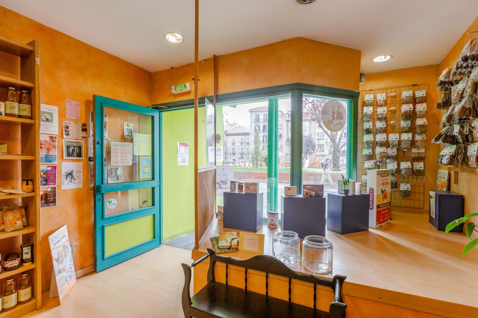 Commercial for sale in Pamplona / Iruna - € 239,000 (Ref: 10109049)