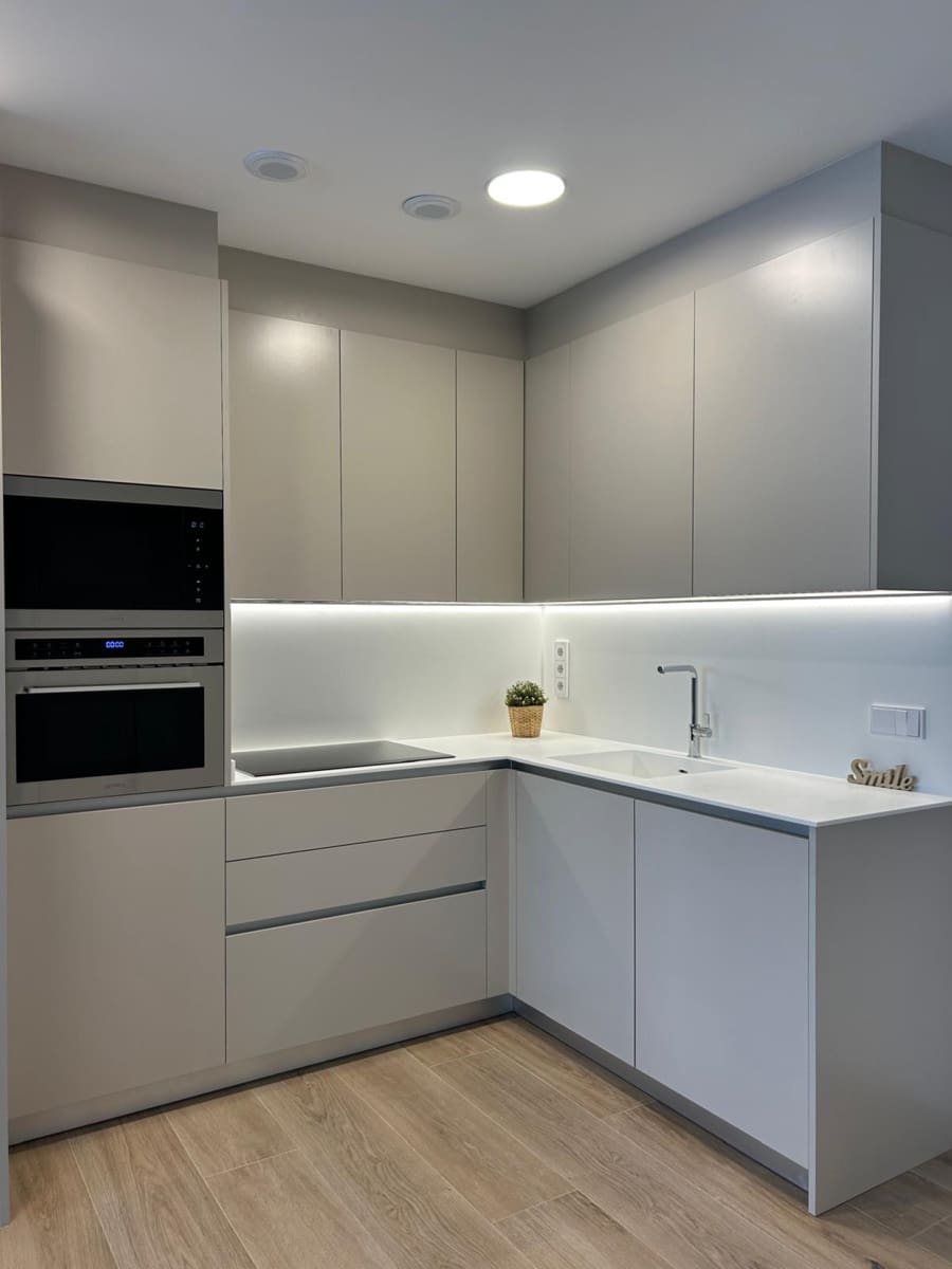 1 bedroom Flat for rent in Pamplona / Iruna with garage - € 1,150 (Ref: 10109050)