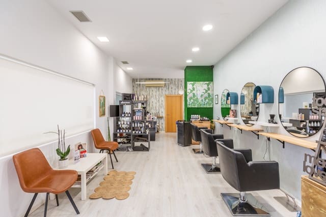 Bedrift til leie i Pamplona - € 34 000 (Ref: 10118939)