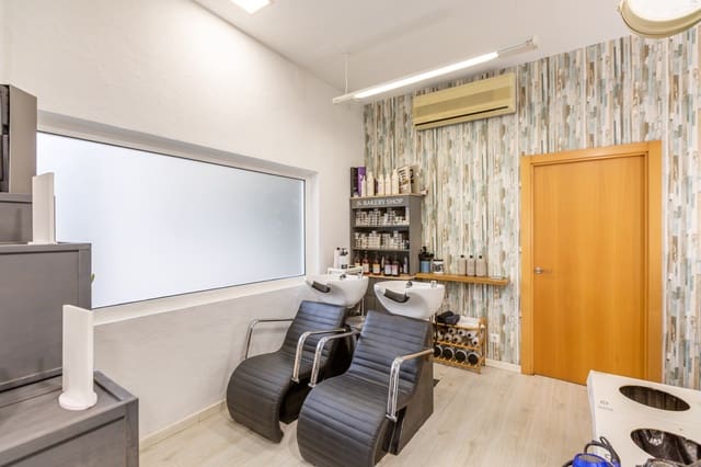 Bedrift til leie i Pamplona - € 34 000 (Ref: 10118939)