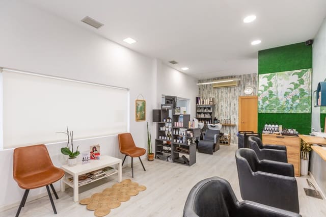 Bedrift til leie i Pamplona - € 34 000 (Ref: 10118939)