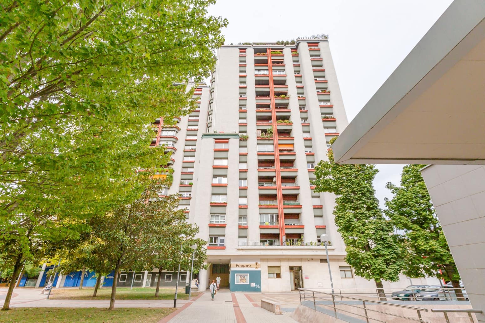 Empresa para arrendar em Pamplon - 34 000 € (Ref: 10118939)