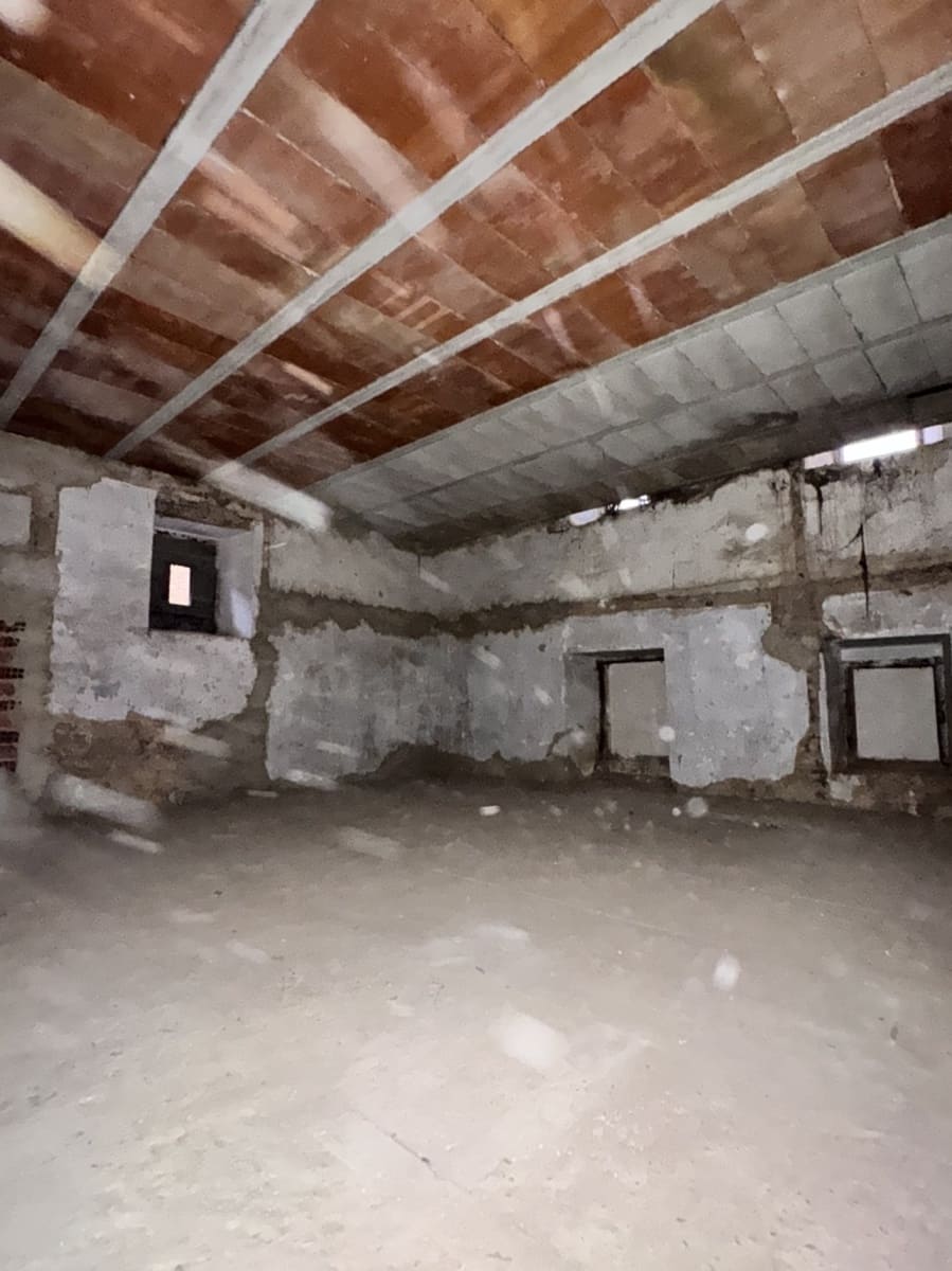 Villa for sale in Allo - € 65,000 (Ref: 10123562)