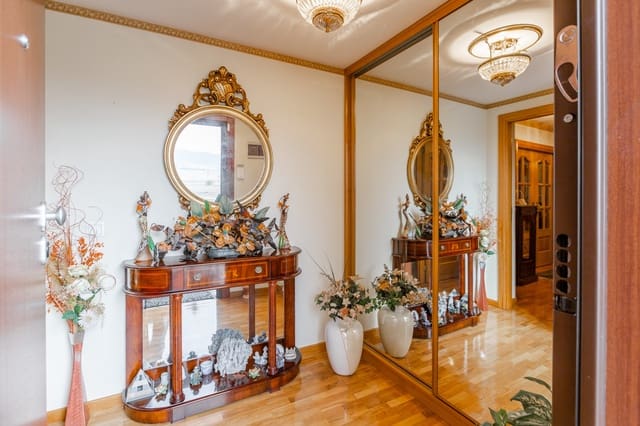3 soverom Villa til salgs i Zizur Mayor / Zizur Nagusia med garasje - € 497 000 (Ref: 10146381)