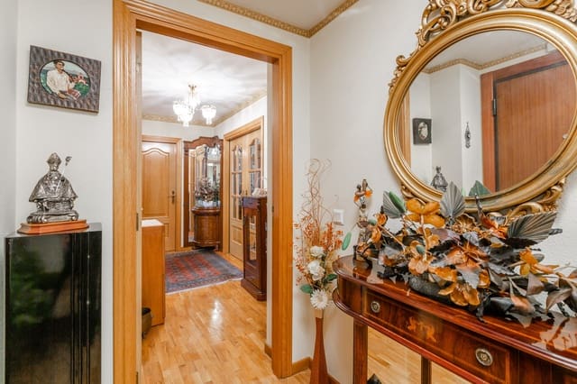 3 soverom Villa til salgs i Zizur Mayor / Zizur Nagusia med garasje - € 497 000 (Ref: 10146381)