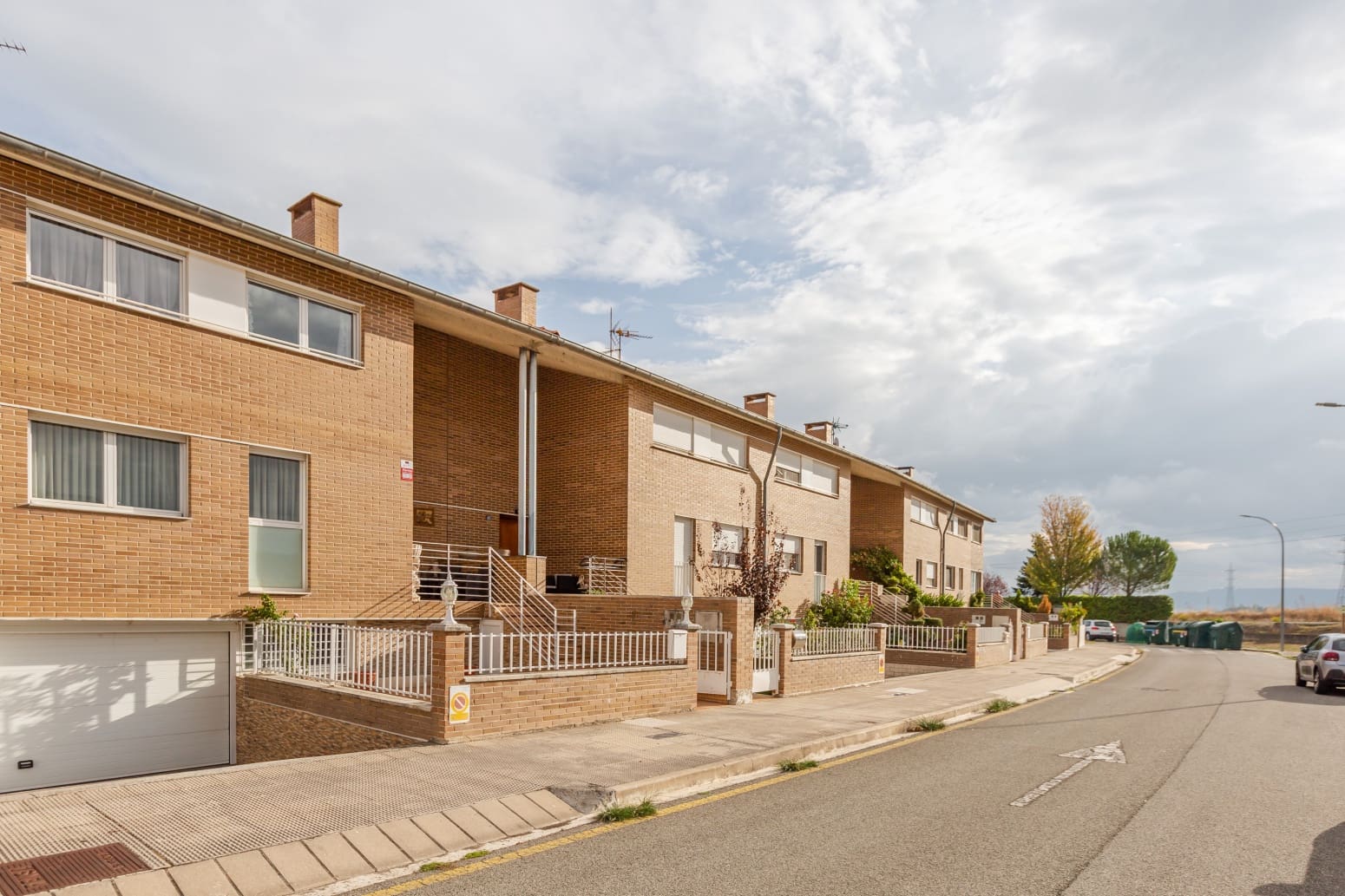 3 soverom Villa til salgs i Zizur Mayor / Zizur Nagusia med garasje - € 497 000 (Ref: 10146381)