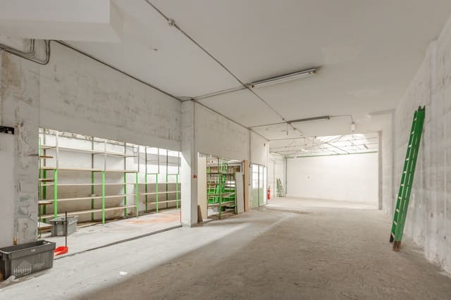 Kommersiell till salu i Pamplona - 165 000 € (Ref: 10146382)