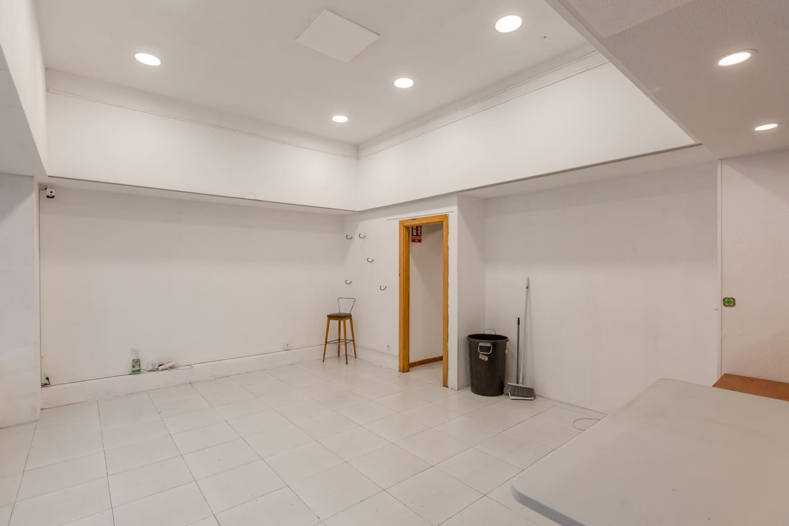 Kaupallinen vuokrattavana paikassa Pamplona - 500 € (Ref: 10146383)