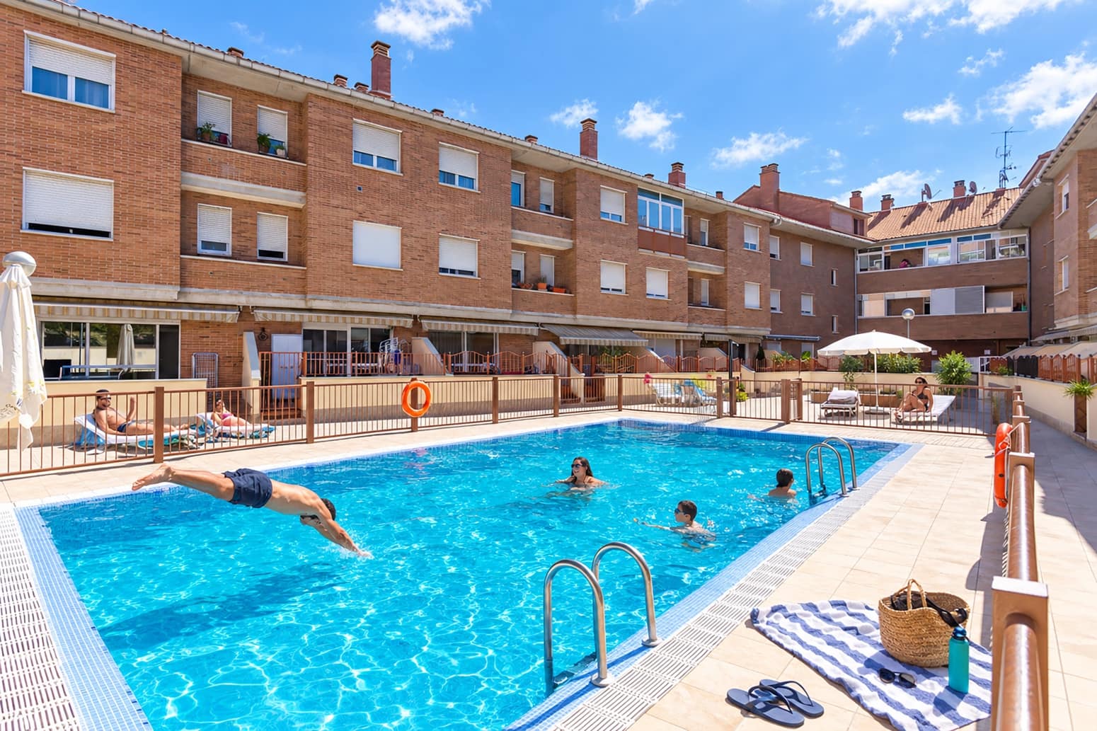 1 soveværelse Lejlighed til salg i Ansoain med swimmingpool garage - € 215.000 (Ref: 10148411)