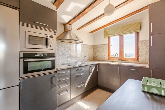 4 soverom Villa til salgs i Lerga med garasje - € 245 000 (Ref: 10159200)