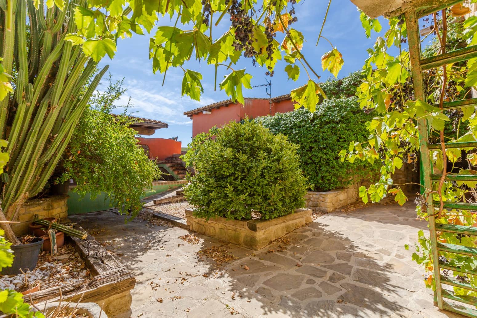 4 bedroom Villa for sale in Lerga with garage - € 245,000 (Ref: 10159200)