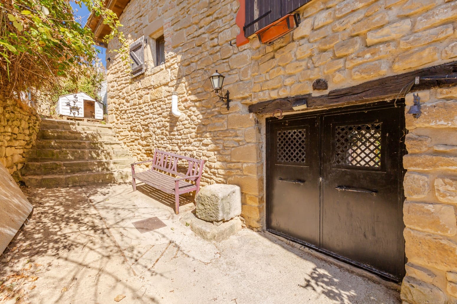 4 bedroom Villa for sale in Lerga with garage - € 245,000 (Ref: 10159200)