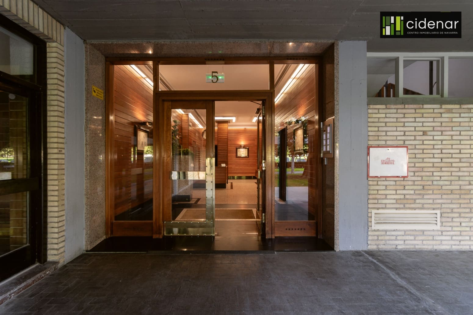 5 bedroom Flat for sale in Pamplona / Iruna with garage - € 576,000 (Ref: 10164722)