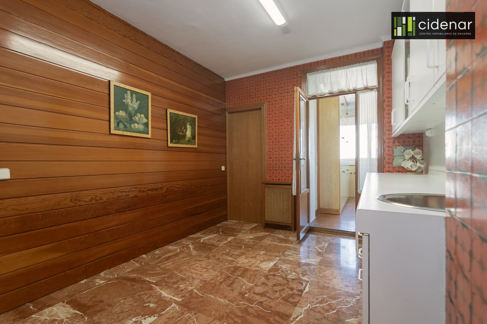 5 bedroom Flat for sale in Pamplona / Iruna with garage - € 576,000 (Ref: 10164722)