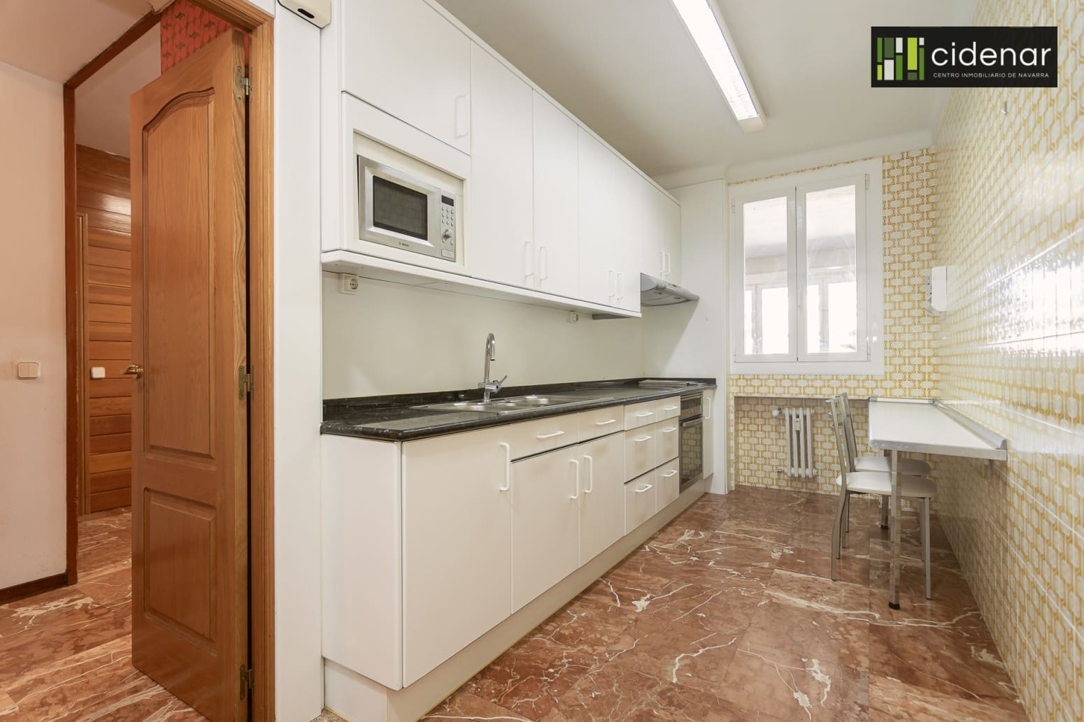 5 bedroom Flat for sale in Pamplona / Iruna with garage - € 576,000 (Ref: 10164722)
