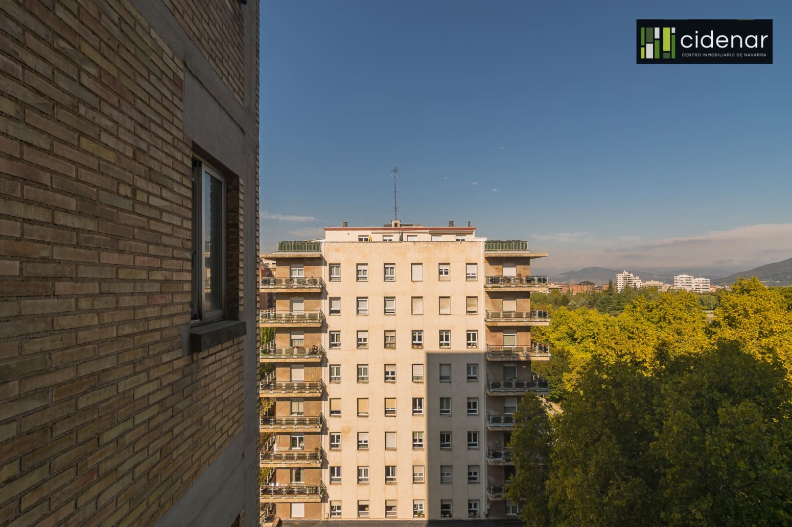 5 bedroom Flat for sale in Pamplona / Iruna with garage - € 576,000 (Ref: 10164722)