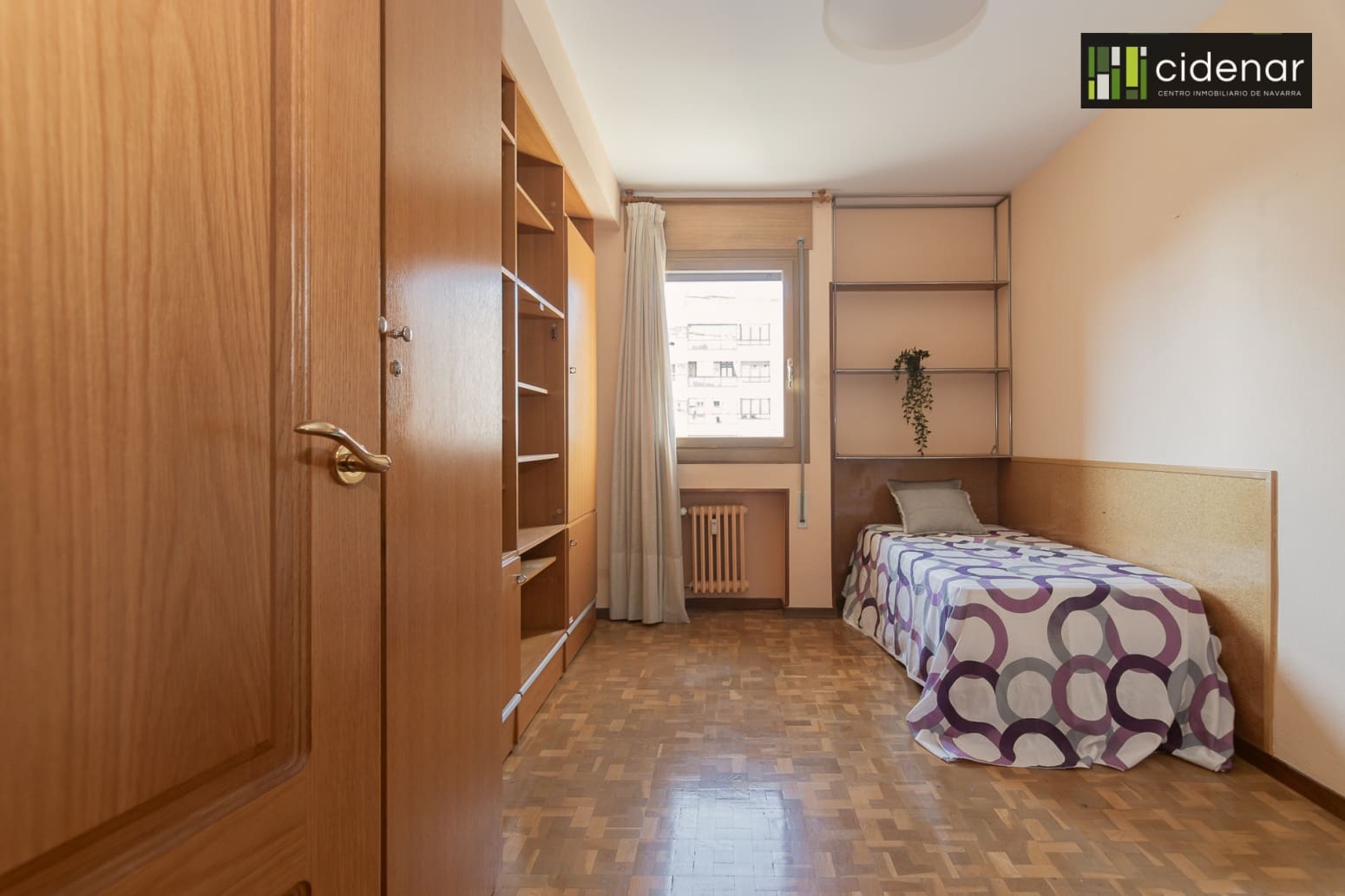 5 bedroom Flat for sale in Pamplona / Iruna with garage - € 576,000 (Ref: 10164722)