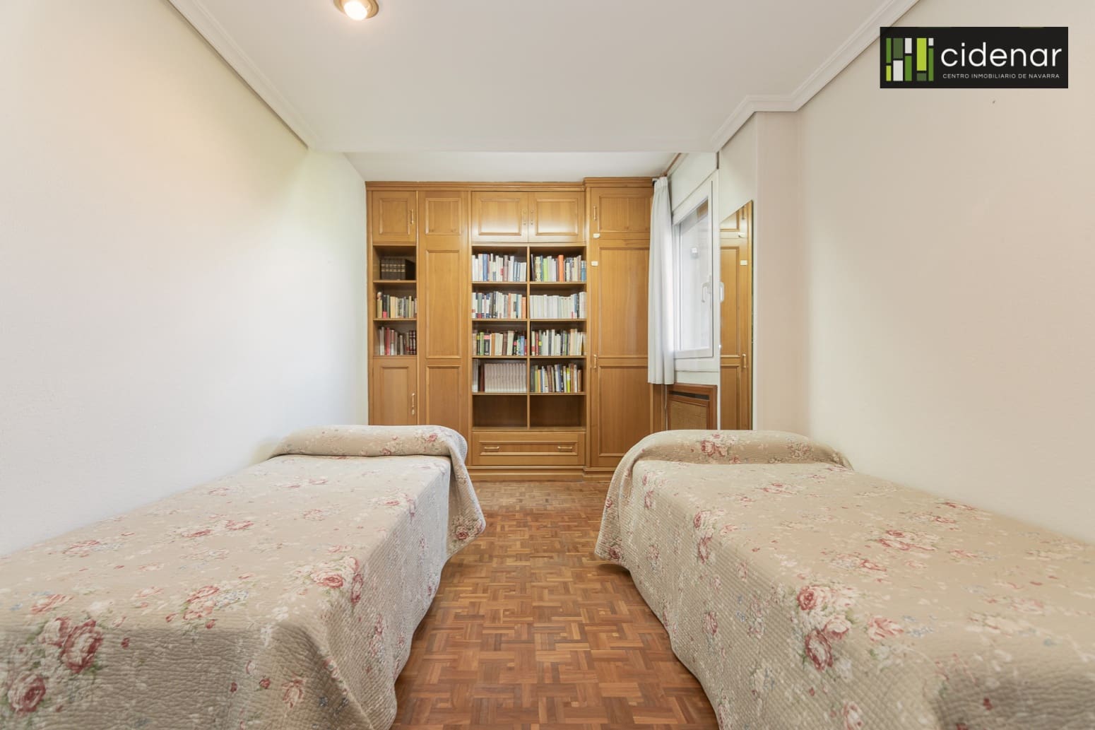 5 bedroom Flat for sale in Pamplona / Iruna with garage - € 576,000 (Ref: 10164722)