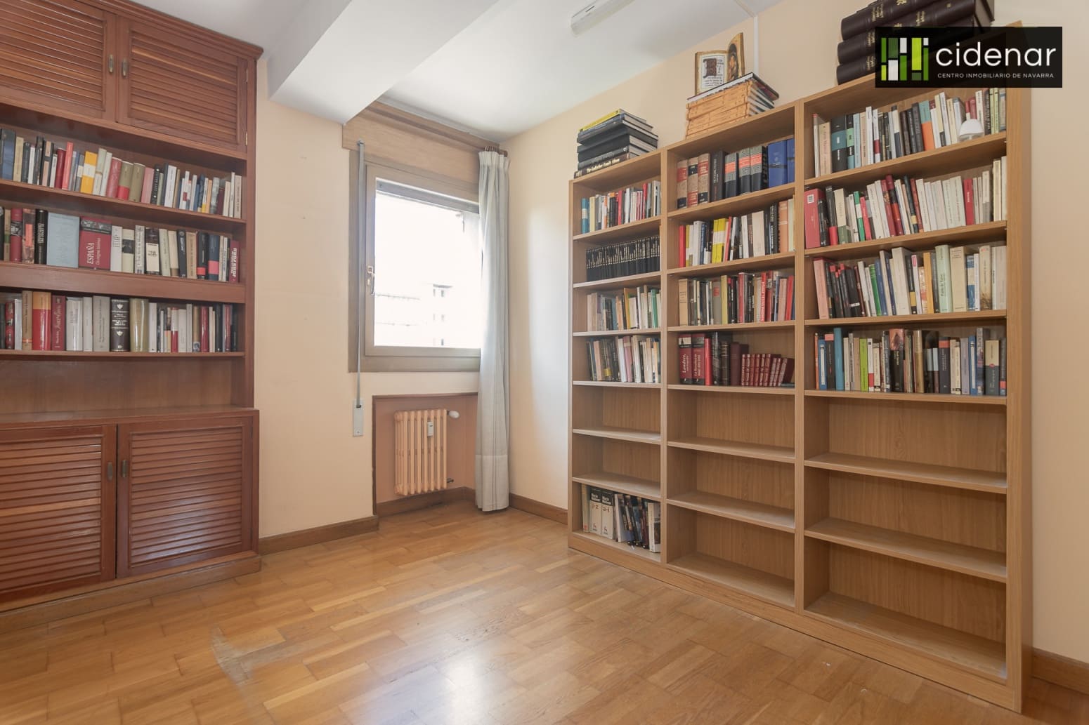5 bedroom Flat for sale in Pamplona / Iruna with garage - € 576,000 (Ref: 10164722)