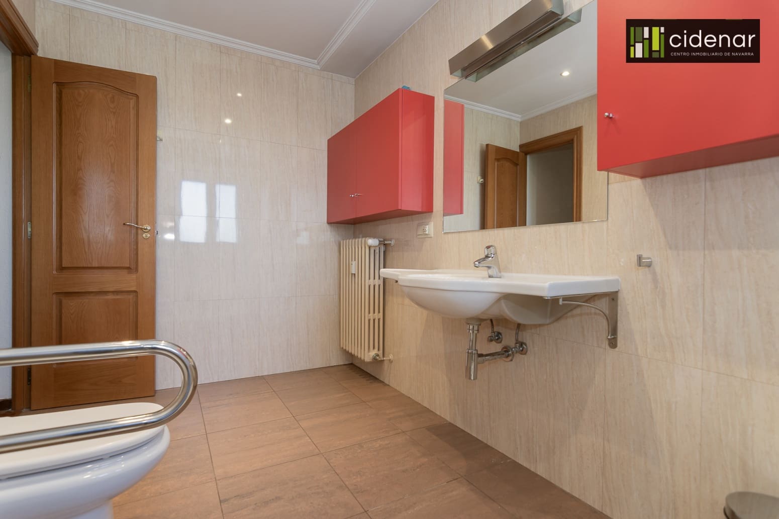 5 bedroom Flat for sale in Pamplona / Iruna with garage - € 576,000 (Ref: 10164722)