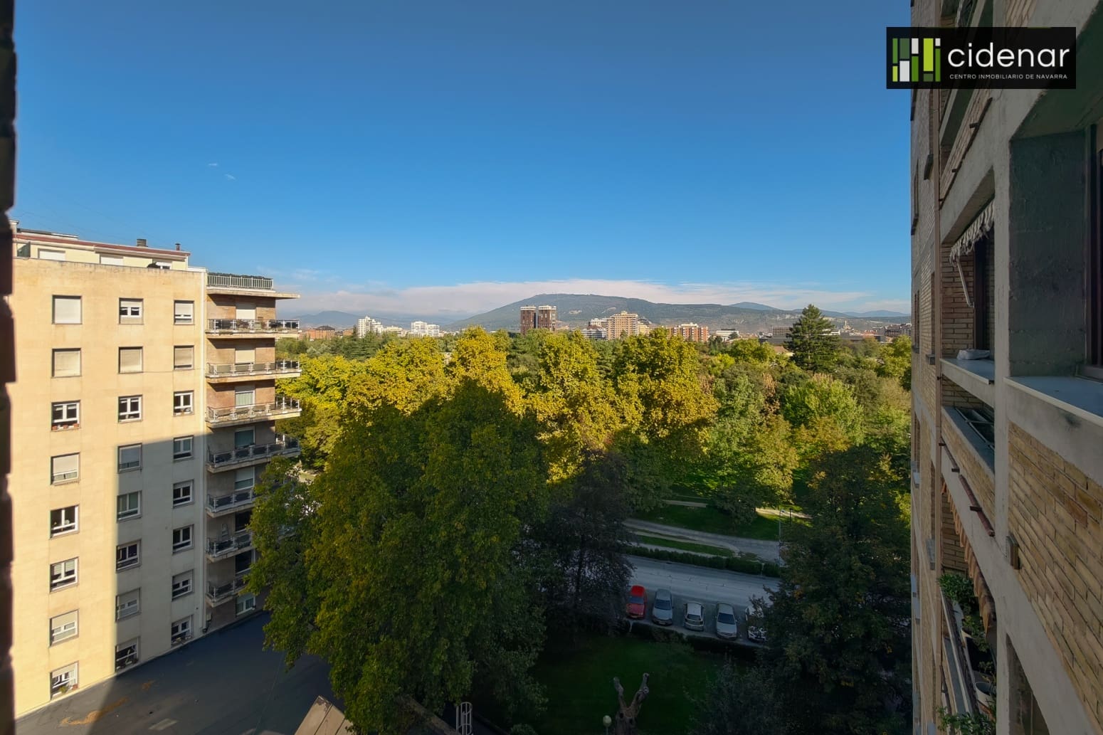 5 bedroom Flat for sale in Pamplona / Iruna with garage - € 576,000 (Ref: 10164722)