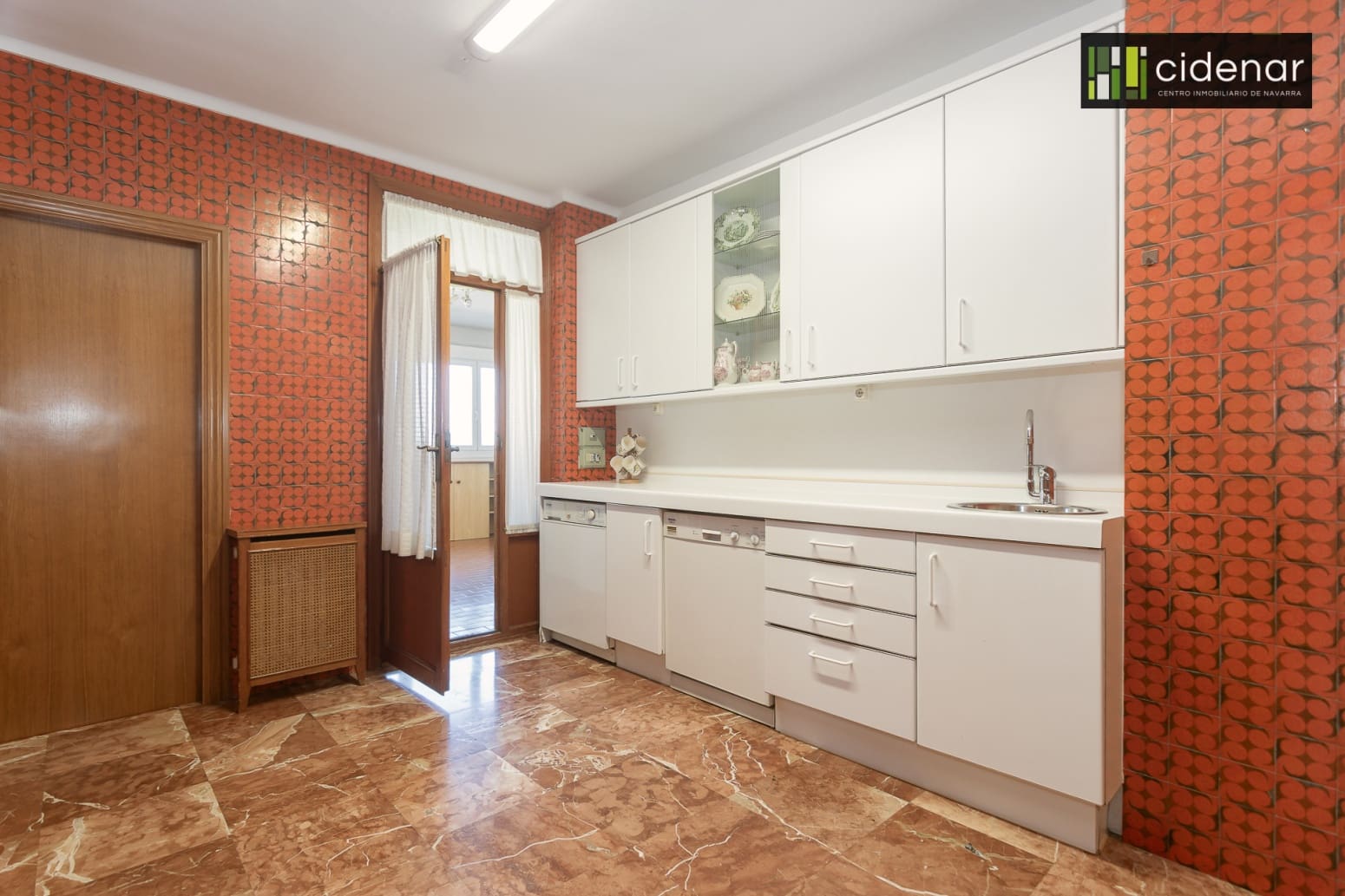 5 bedroom Flat for sale in Pamplona / Iruna with garage - € 576,000 (Ref: 10164722)