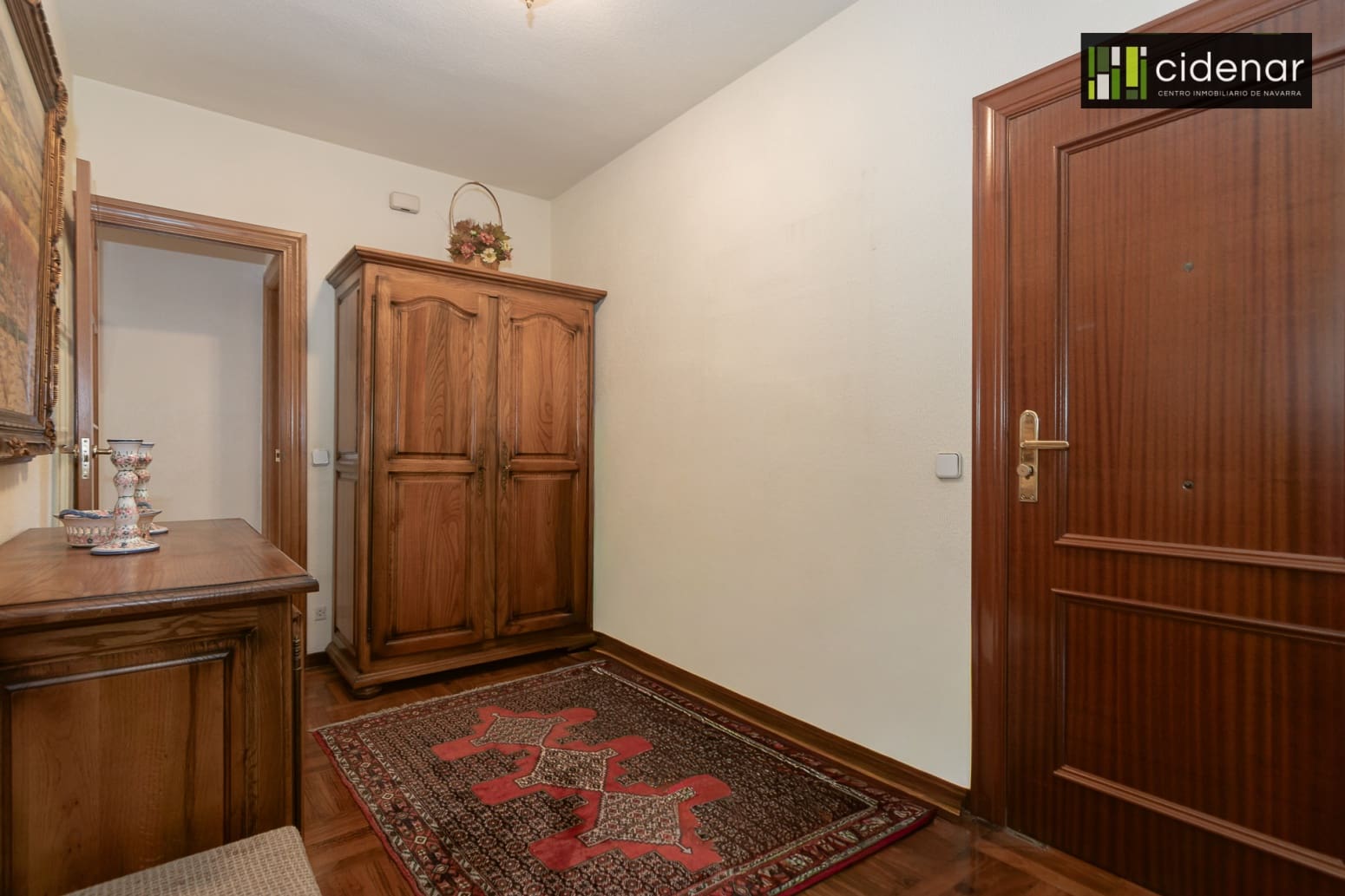 5 bedroom Flat for sale in Pamplona / Iruna with garage - € 576,000 (Ref: 10164722)