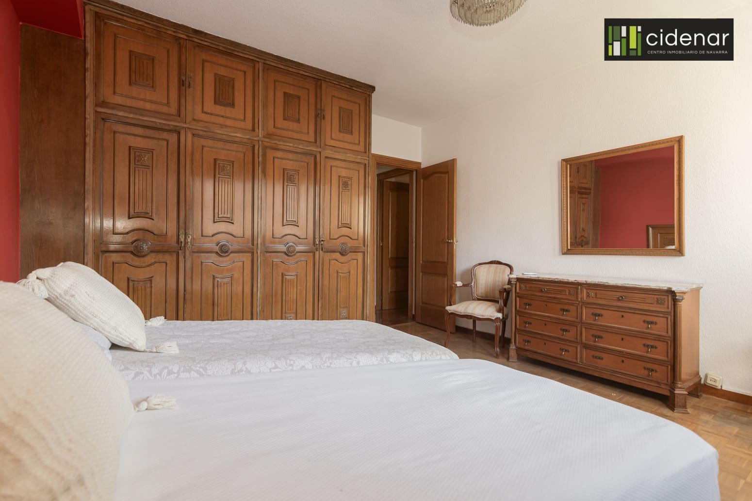 5 bedroom Flat for sale in Pamplona / Iruna with garage - € 576,000 (Ref: 10164722)