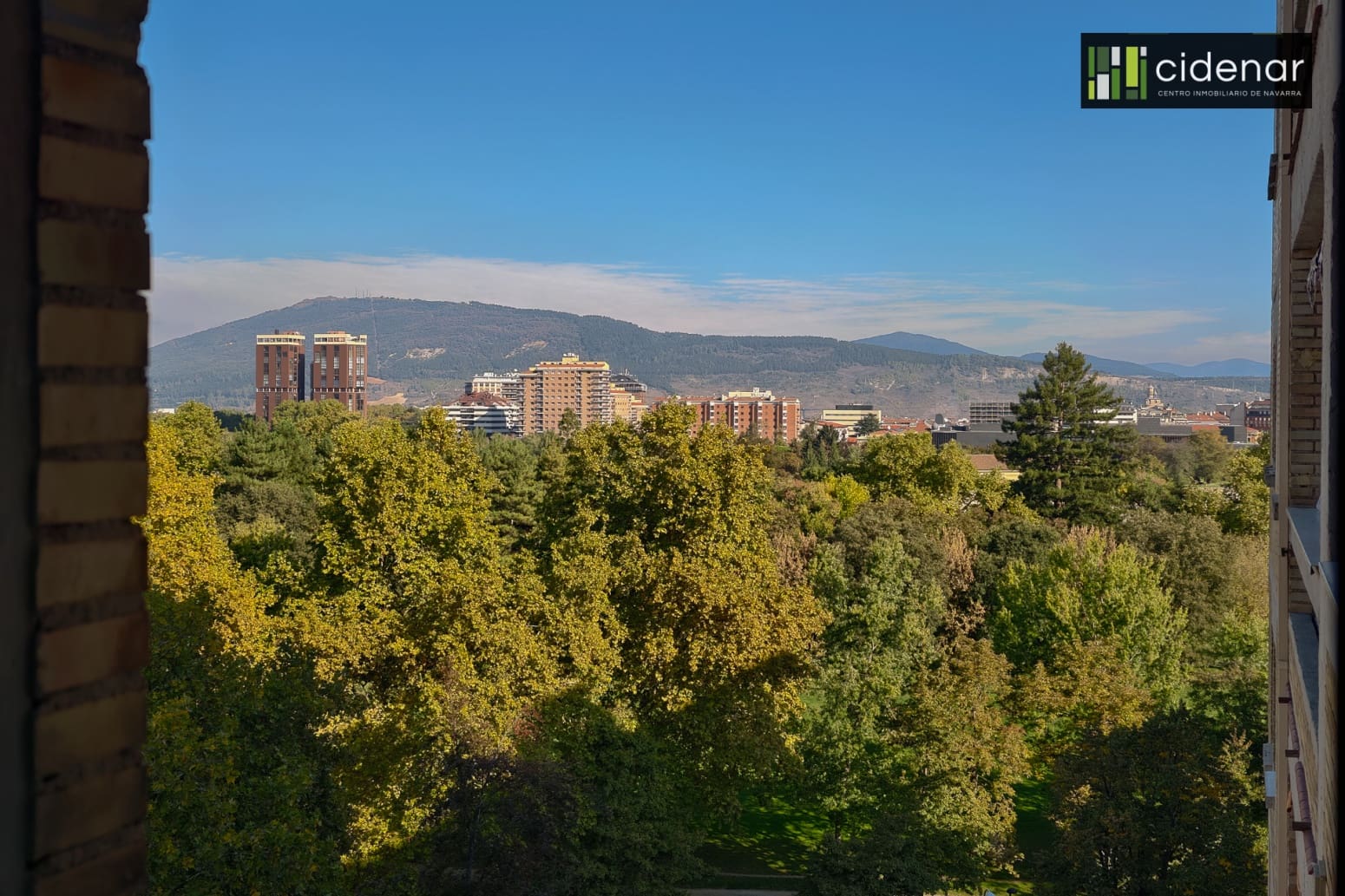 5 bedroom Flat for sale in Pamplona / Iruna with garage - € 576,000 (Ref: 10164722)