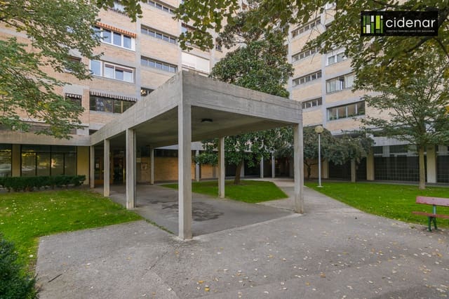 5 Zimmer Wohnung zu verkaufen in Pamplona / Iruña mit Garage - 576.000 € (Ref: 10164722)
