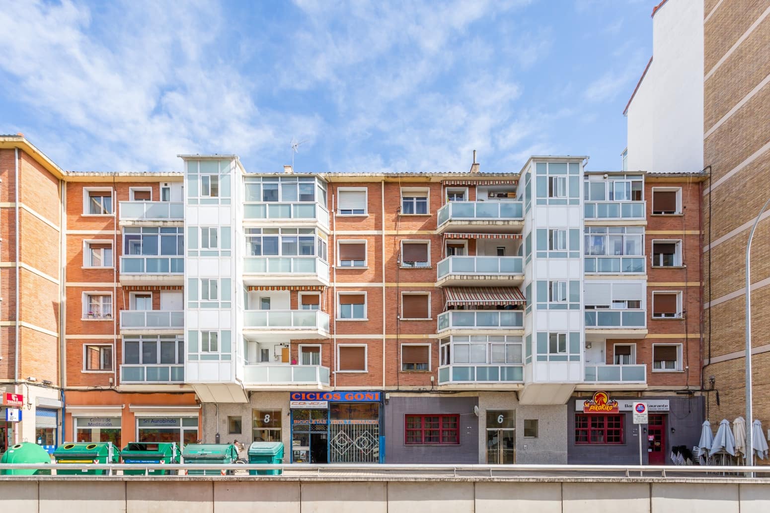 2 bedroom Flat for sale in Pamplona / Iruna - € 249,900 (Ref: 10168311)
