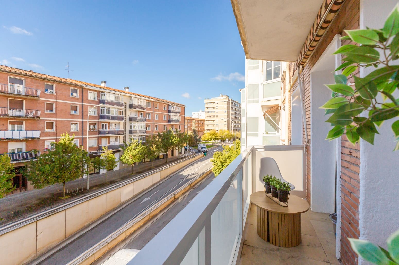 2 bedroom Flat for sale in Pamplona / Iruna - € 249,900 (Ref: 10168311)