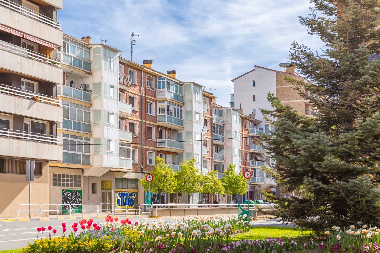 2 bedroom Flat for sale in Pamplona / Iruna - € 249,900 (Ref: 10168311)