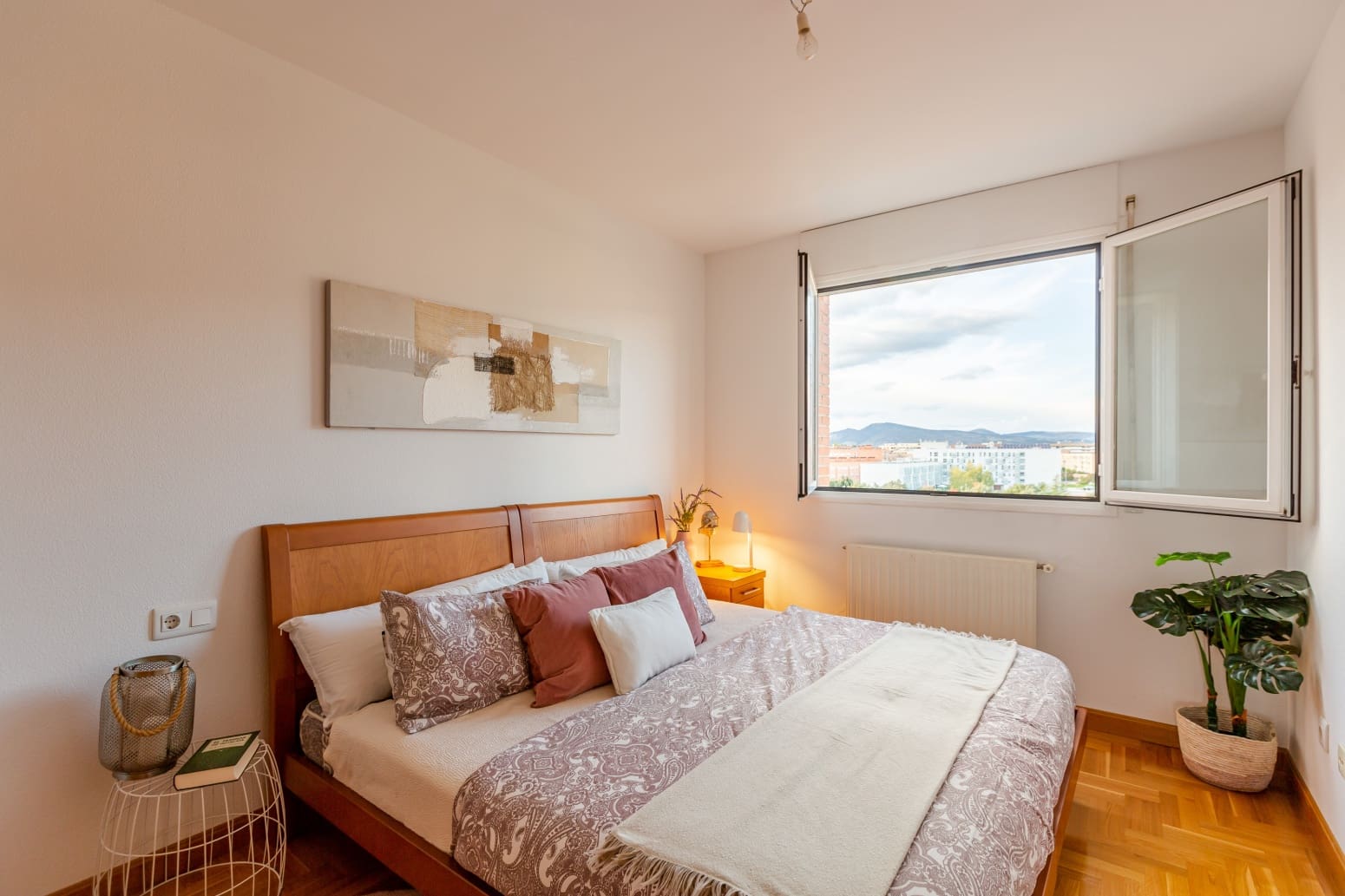 2 slaapkamer Flat te koop in Pamplona met garage - € 259.900 (Ref: 10174463)