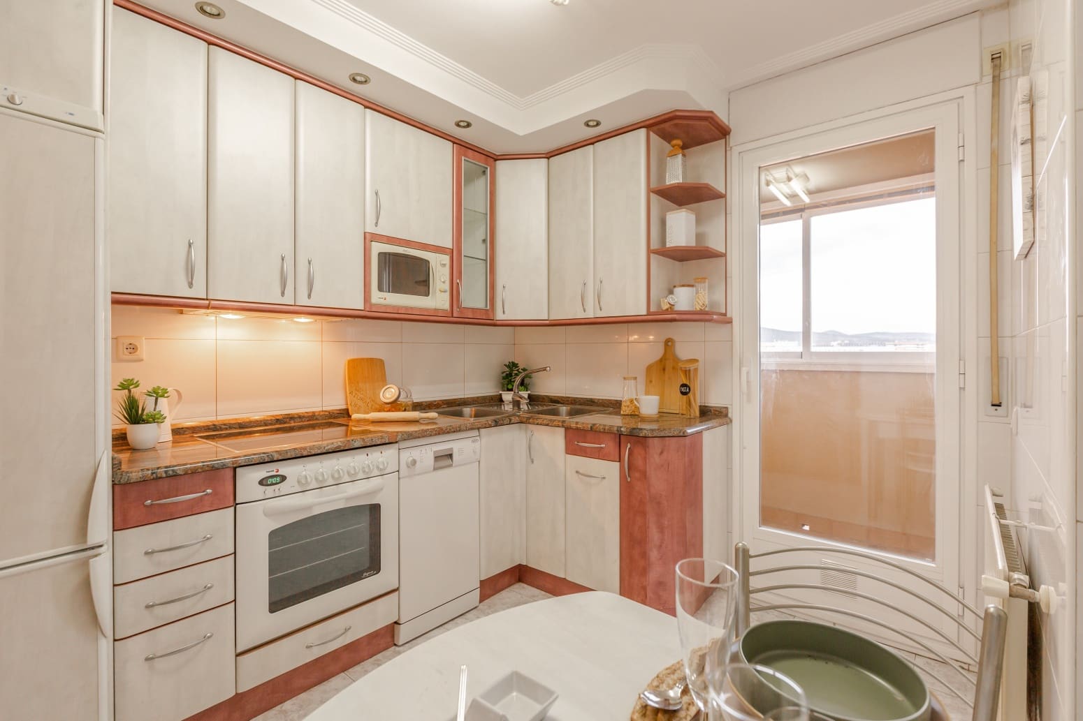 2 slaapkamer Flat te koop in Pamplona met garage - € 259.900 (Ref: 10174463)