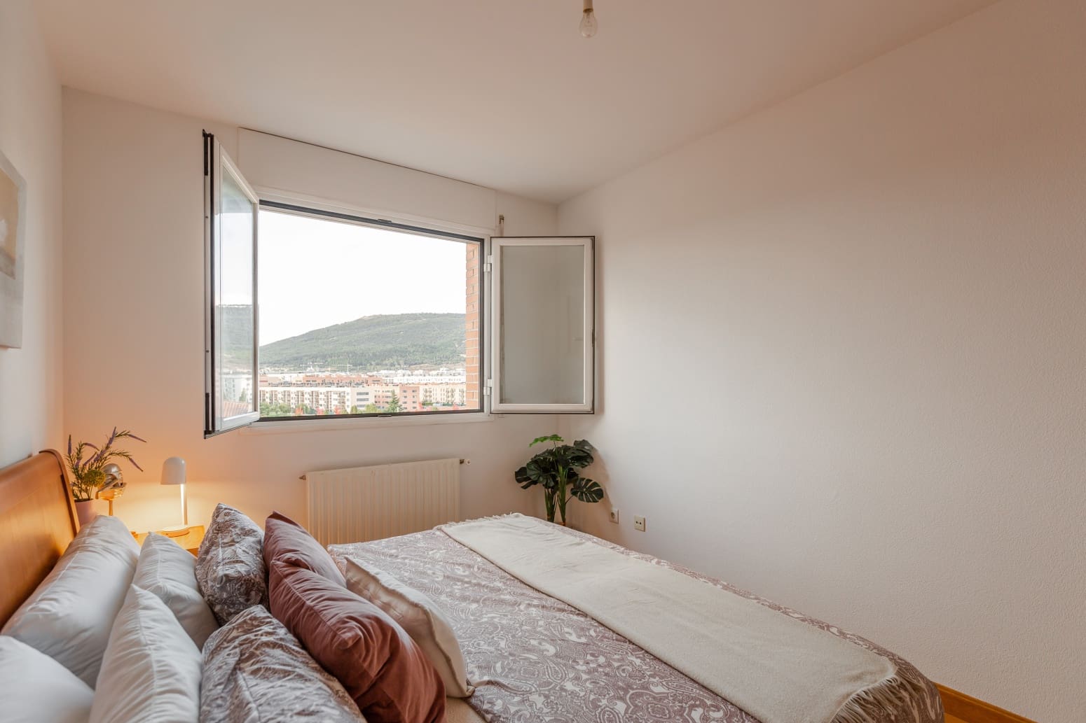 2 slaapkamer Flat te koop in Pamplona met garage - € 259.900 (Ref: 10174463)