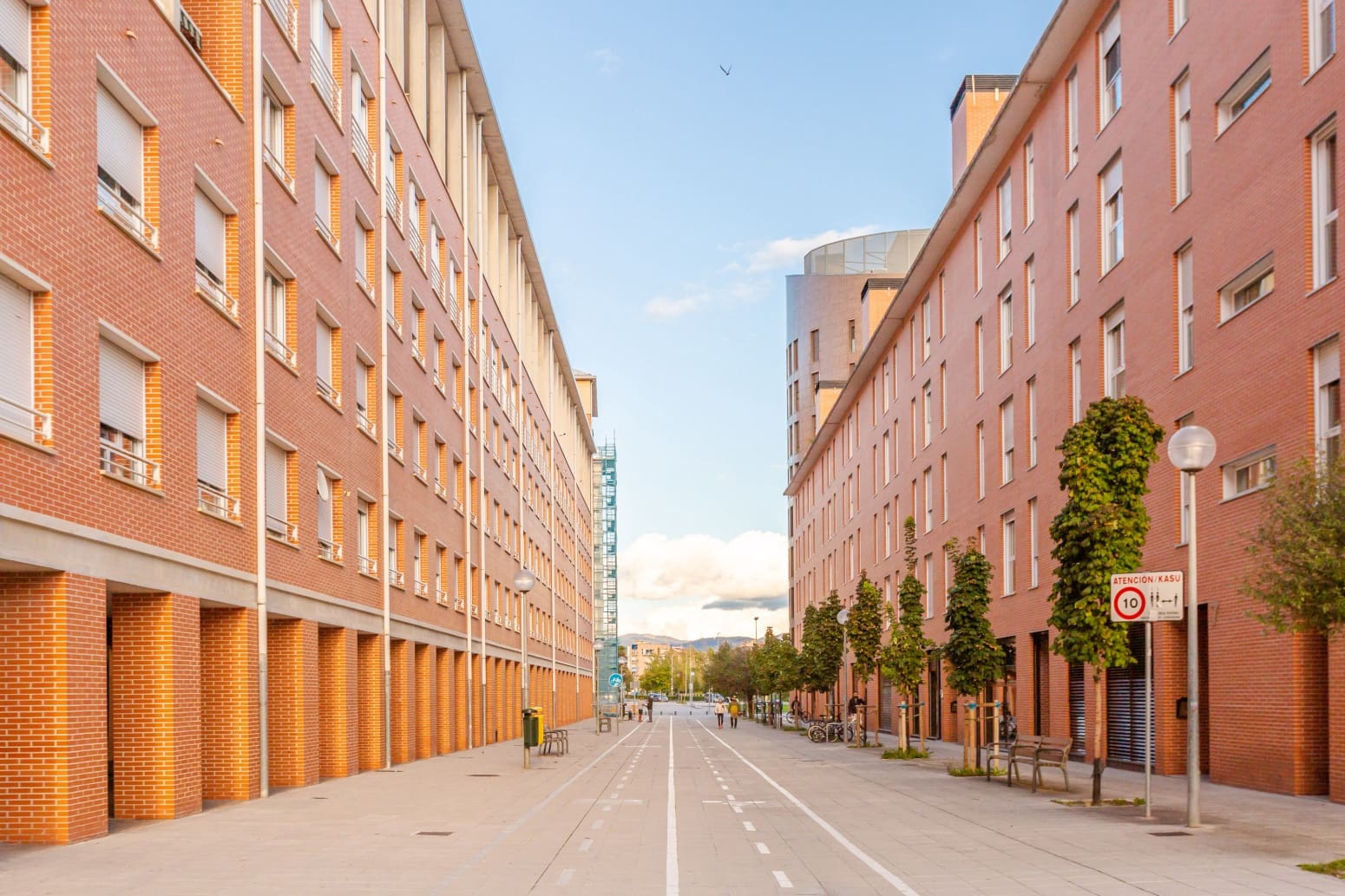 2 slaapkamer Flat te koop in Pamplona met garage - € 259.900 (Ref: 10174463)