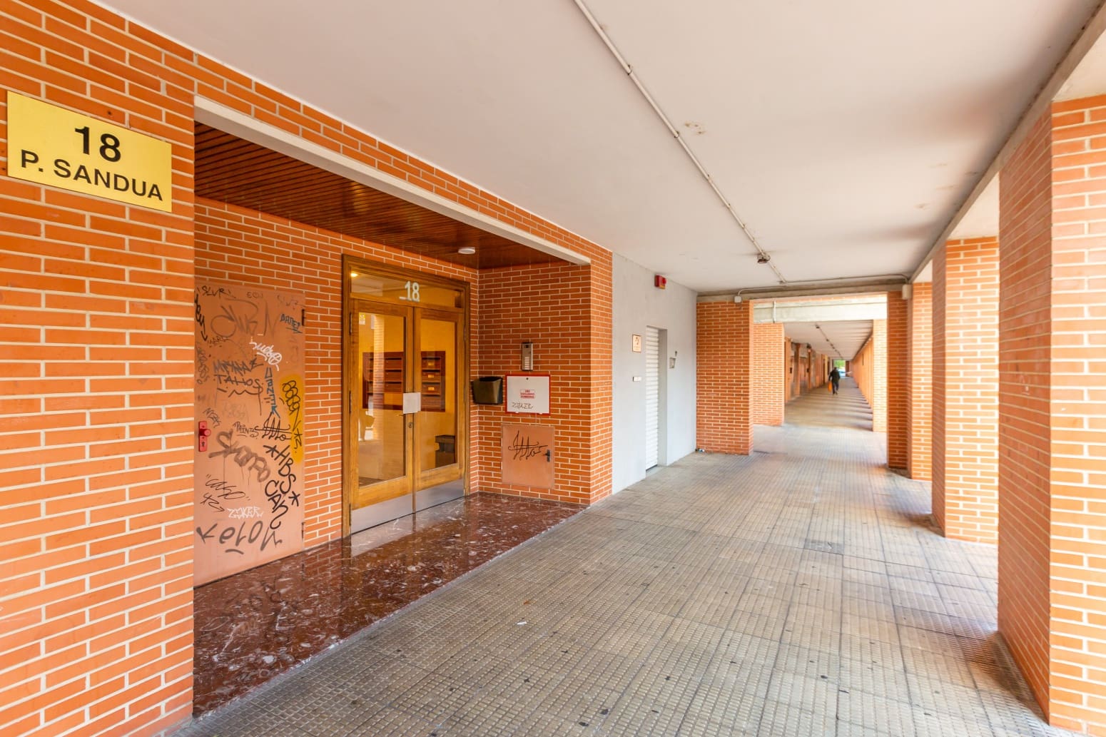 2 slaapkamer Flat te koop in Pamplona met garage - € 259.900 (Ref: 10174463)