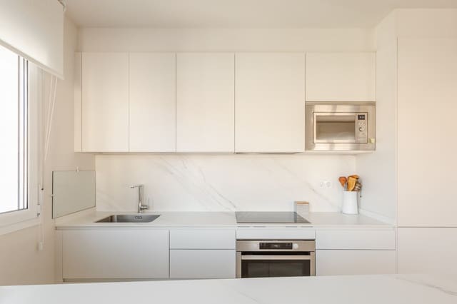 2 slaapkamer Flat te koop in Pamplona - € 247.000 (Ref: 10176909)