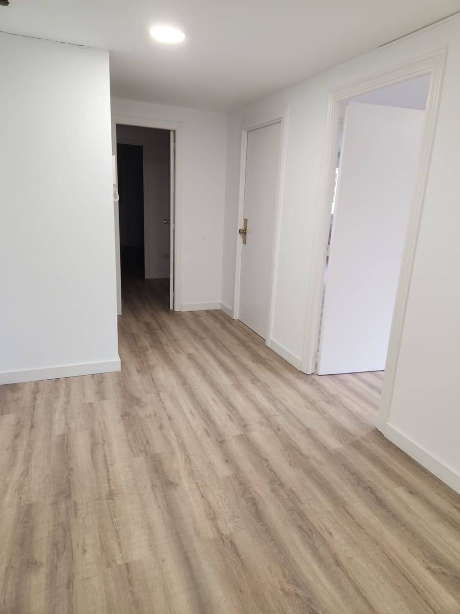 Kontor til leje i Pamplona / Iruna - € 700 (Ref: 4851018)