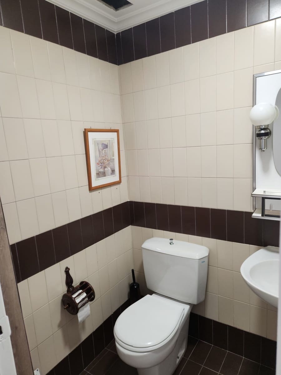 Kontor til leje i Pamplona / Iruna - € 700 (Ref: 4851018)