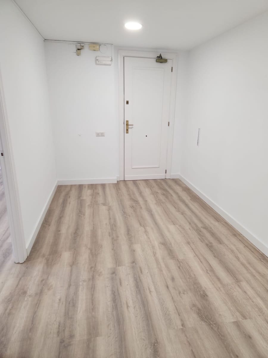 Kontor til leje i Pamplona / Iruna - € 700 (Ref: 4851018)