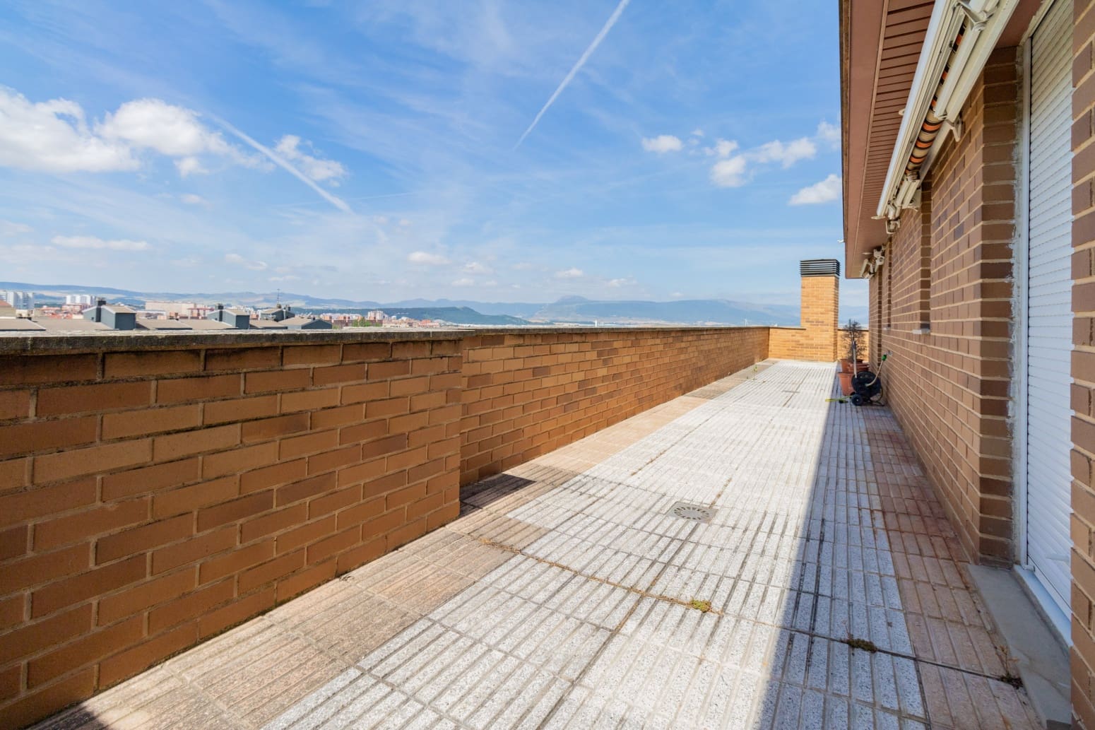 2 soveværelse Lejlighed til leje i Pamplona / Iruna med garage - € 1.000 (Ref: 5082432)