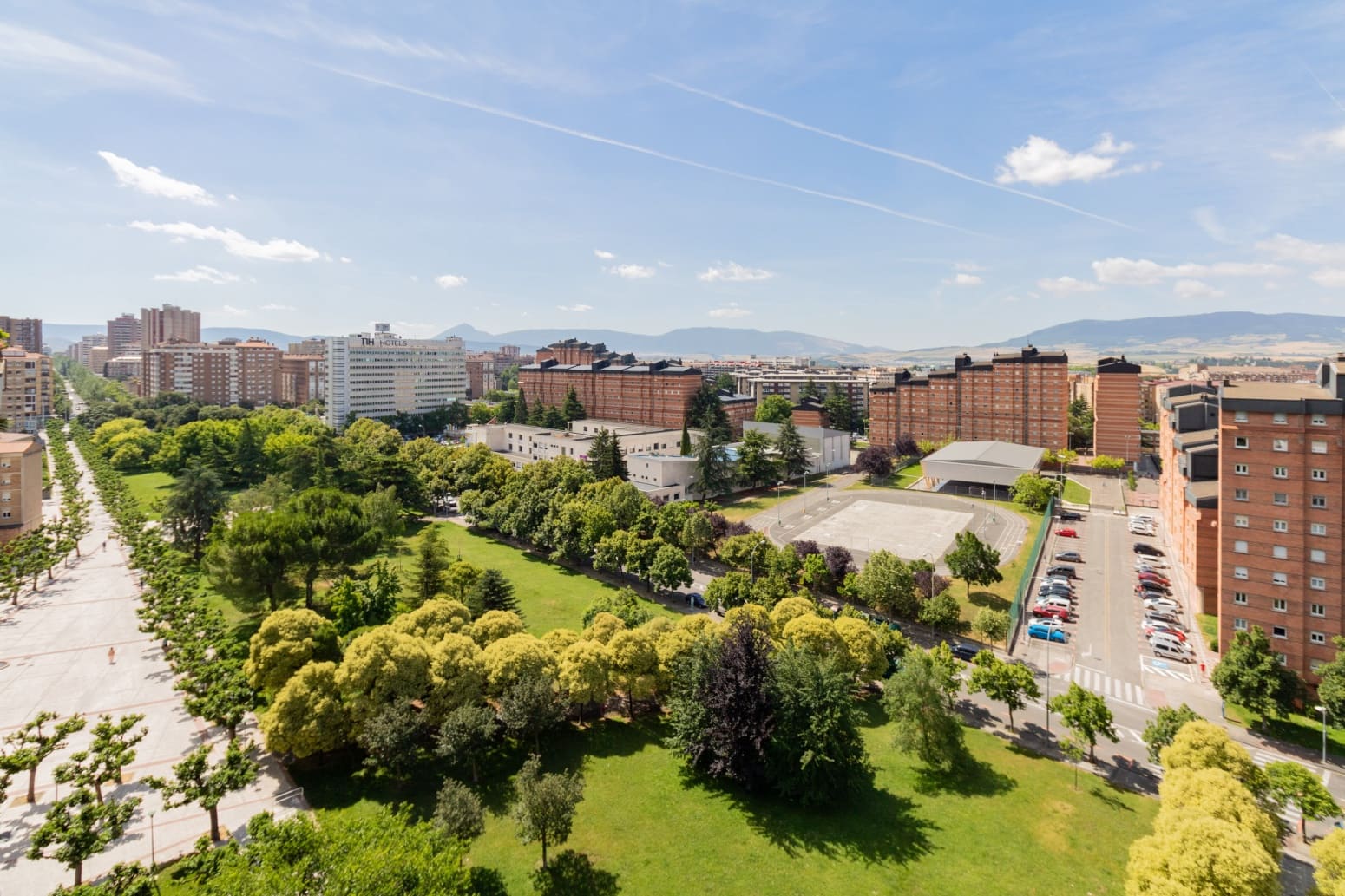 2 soveværelse Lejlighed til leje i Pamplona / Iruna med garage - € 1.000 (Ref: 5082432)